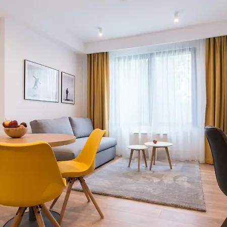 Arbans Elegant In The Center