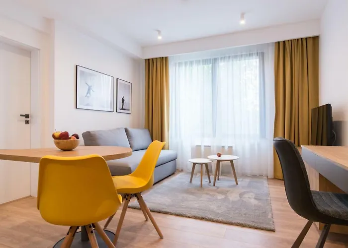 Arbans Elegant In The Center