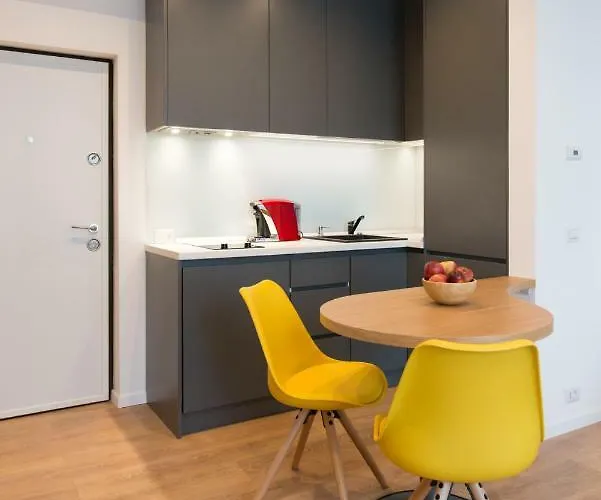 Arbans Elegant In The Center